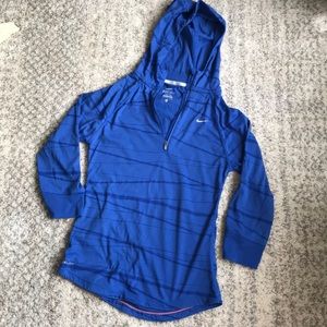 3/4 sleeve Nike workout shirt with hood